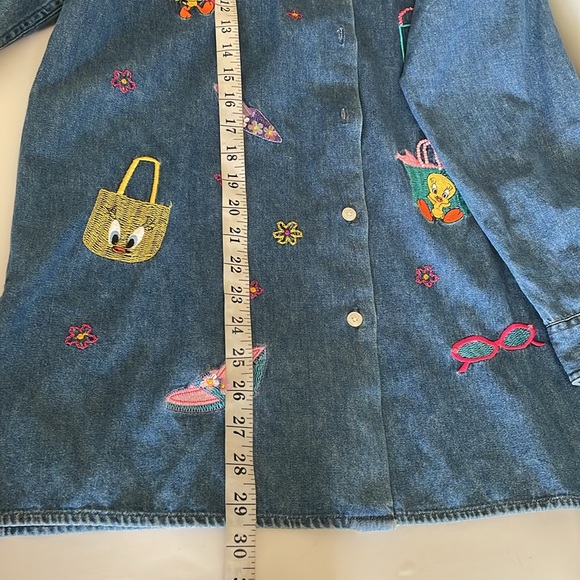 Vintage Tweety Bird Looney Tunes Cartoon Embroidered Denim Shirt Size S - Picture 10 of 11